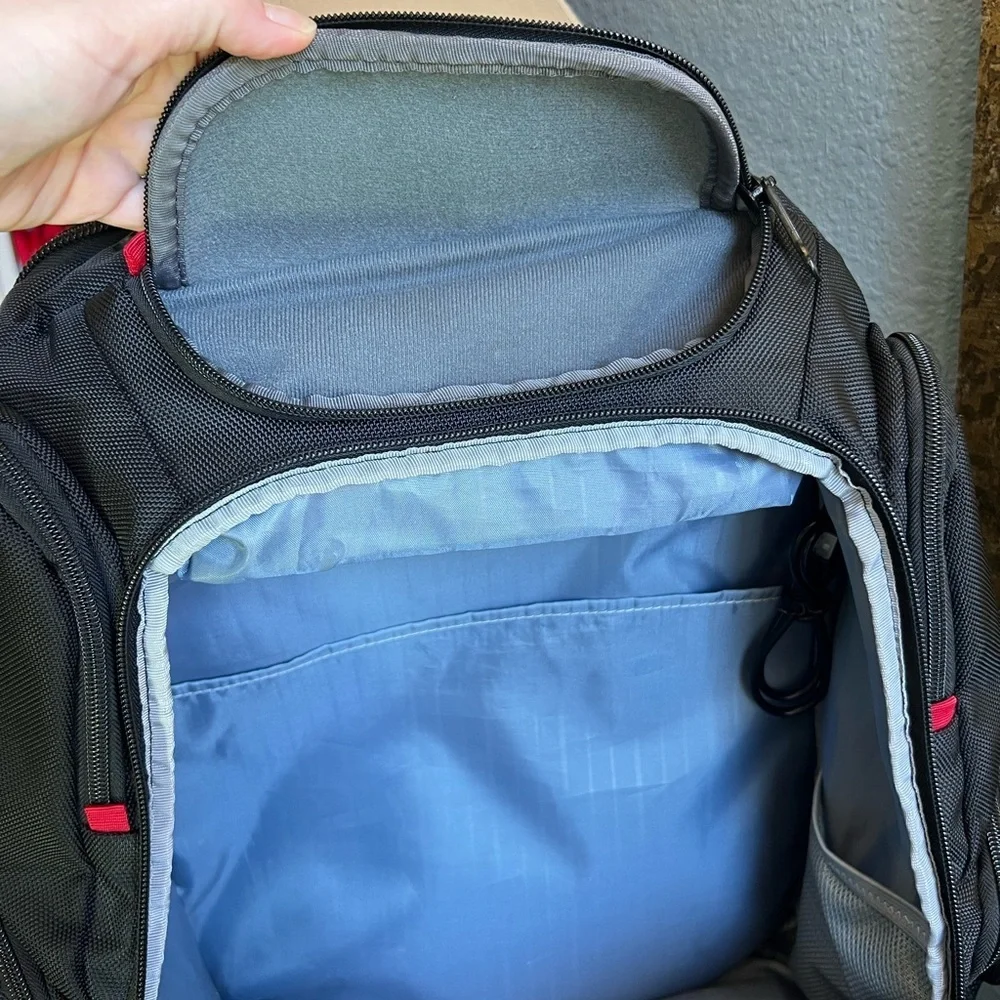 EXCELLENT CONDITION!! Kroser Black and Red Men's Backpack